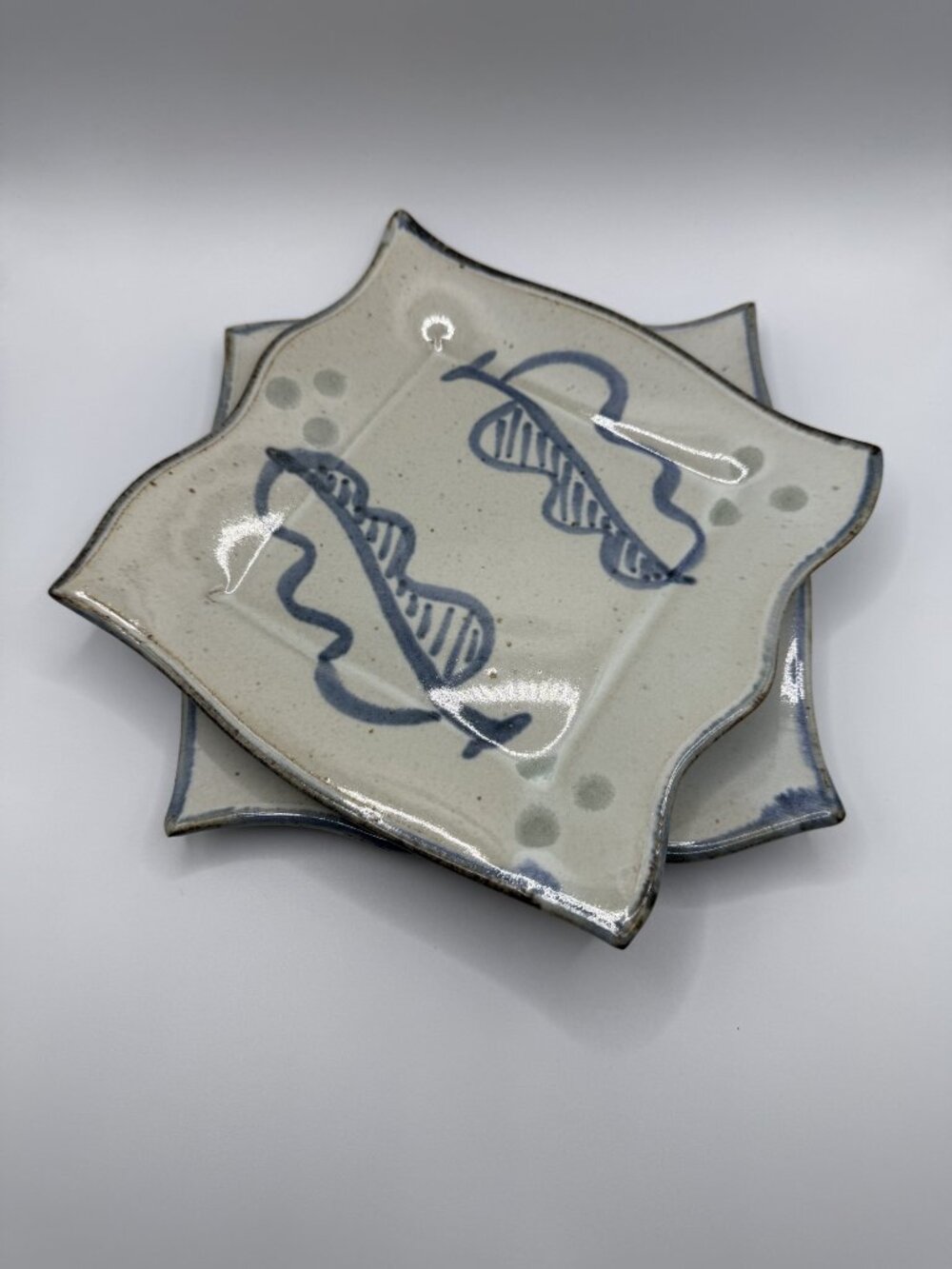 VTG 'Pine Mills' Stoneware Pottery Plate Set